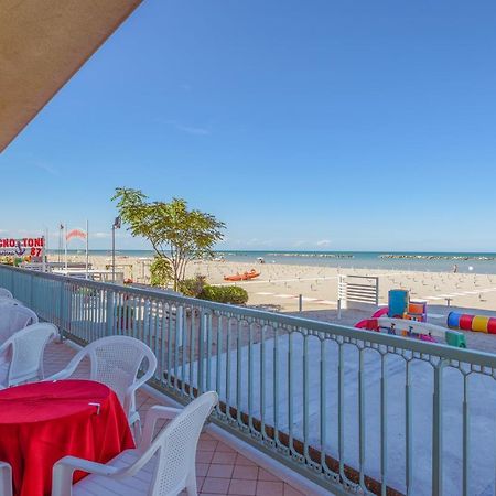 Hotel Majestic Bellaria-Igea Marina Exterior photo