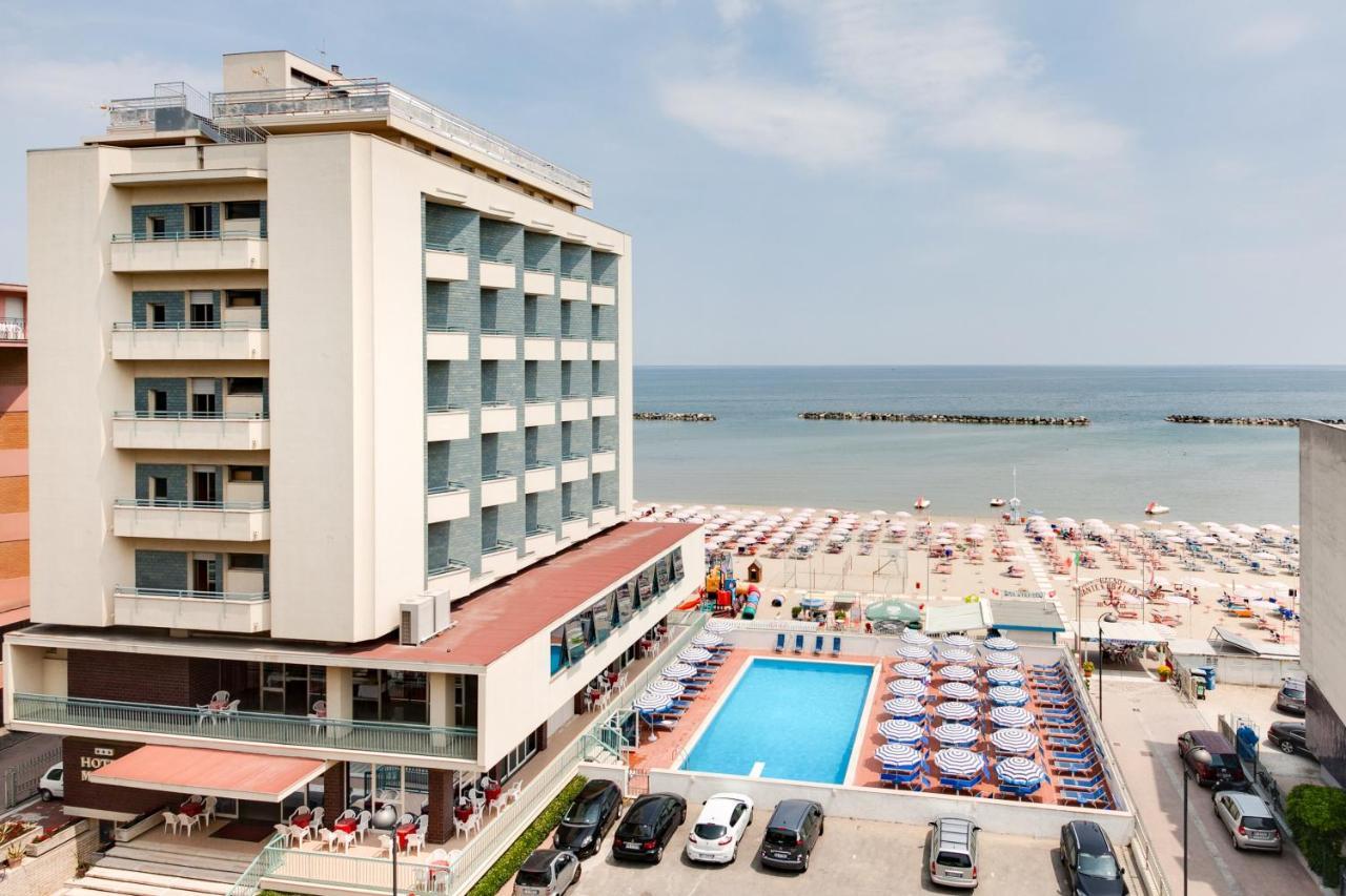 Hotel Majestic Bellaria-Igea Marina Exterior photo
