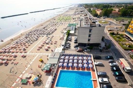 Hotel Majestic Bellaria-Igea Marina Exterior photo