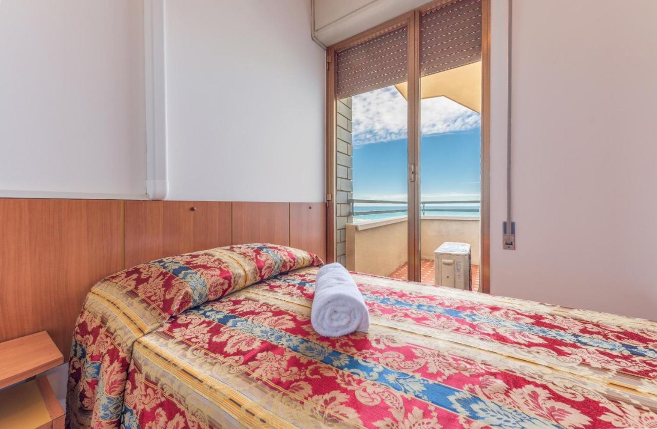 Hotel Majestic Bellaria-Igea Marina Exterior photo