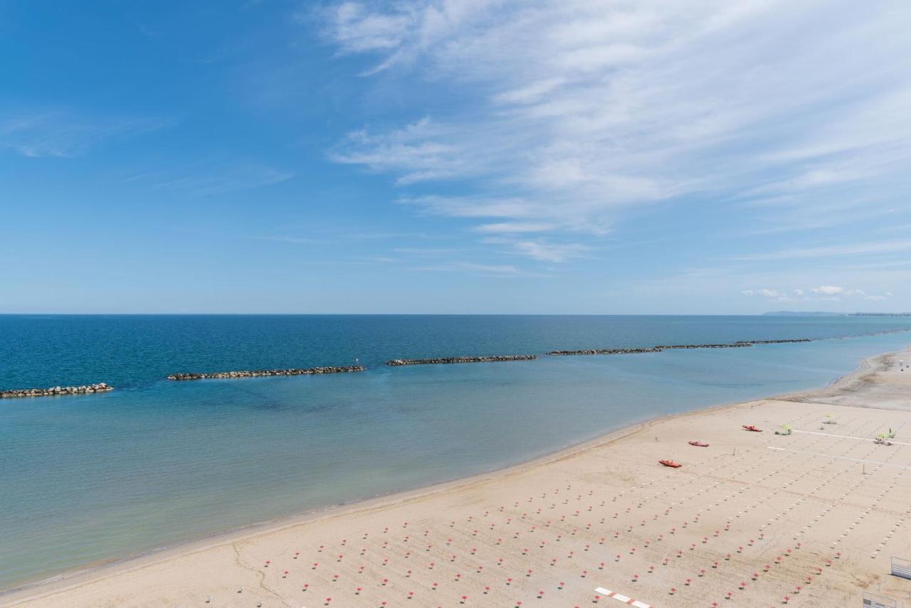 Hotel Majestic Bellaria-Igea Marina Exterior photo