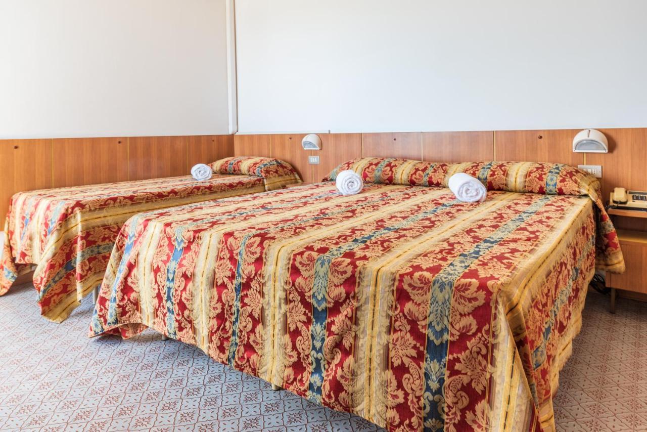 Hotel Majestic Bellaria-Igea Marina Exterior photo