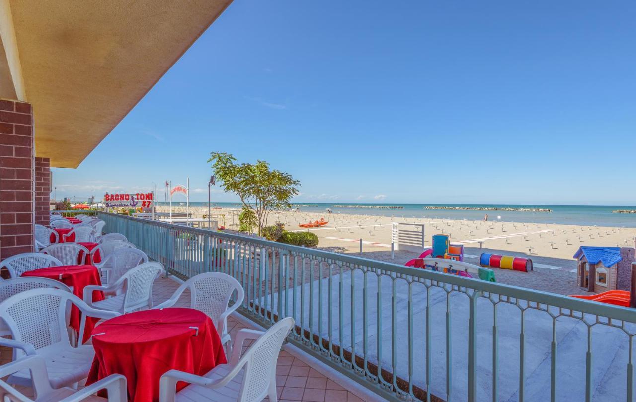 Hotel Majestic Bellaria-Igea Marina Exterior photo